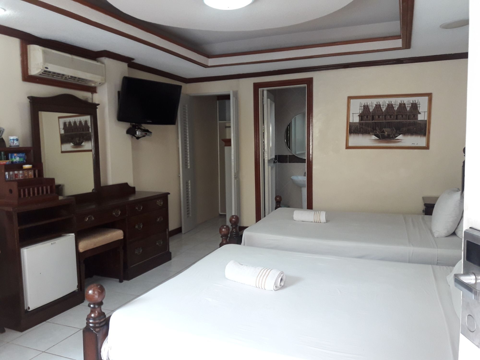 Palm Tree Resort Olongapo Ngoại thất bức ảnh