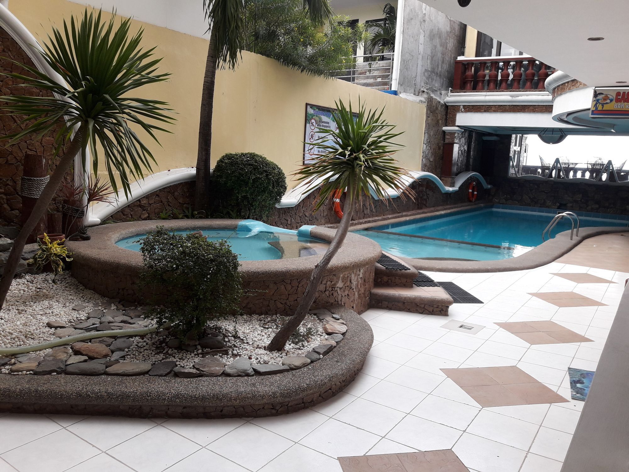 Palm Tree Resort Olongapo Ngoại thất bức ảnh